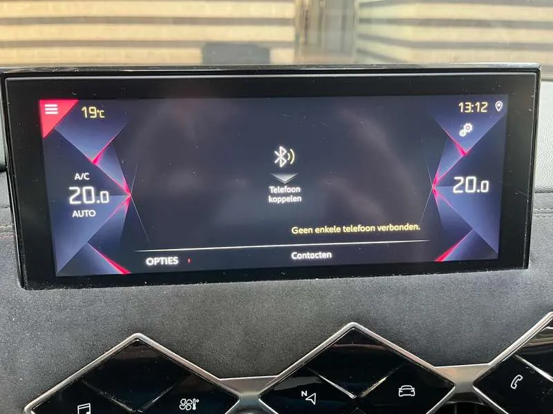 DS Automobiles DS 3 Crossback DS3 Crossback PureTech 100 PERFORMANCE LINE Image 14